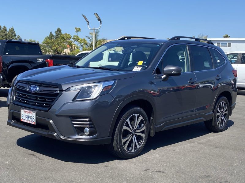 2023 Subaru Forester LimitedImage 8