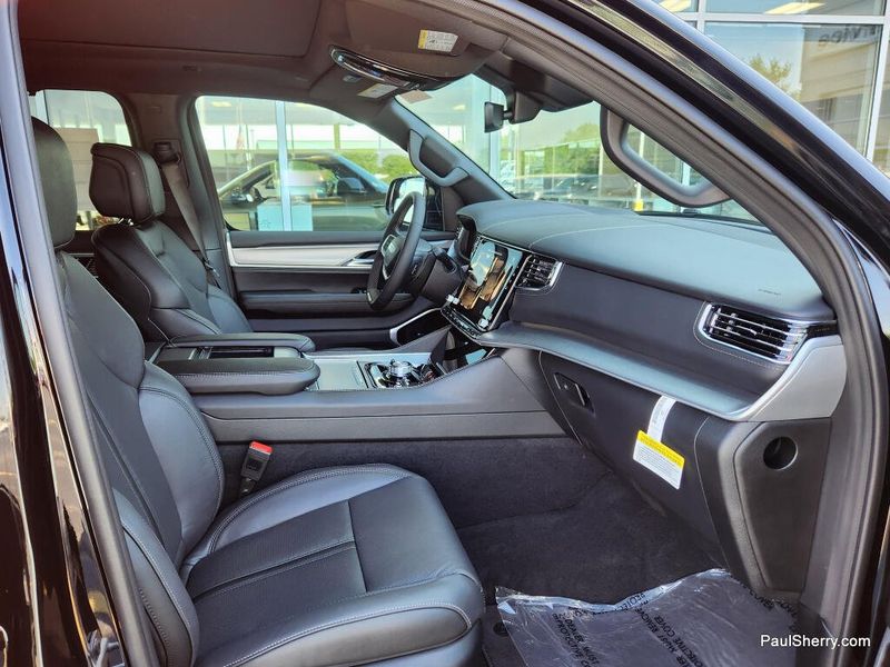 2026 Jeep Grand Wagoneer Limited Reserve 4x4