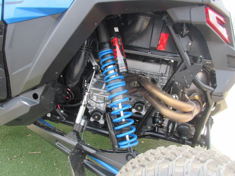 NEW 2026 POLARIS RZR PRO R 4 ULTRA EDITION Image 25