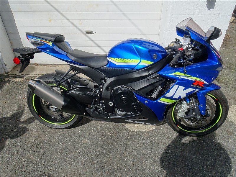2018 Suzuki GSX-RImage 2