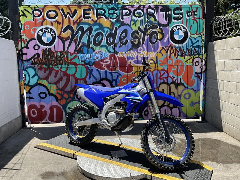 New 2025 Yamaha YZ450FX Image 4