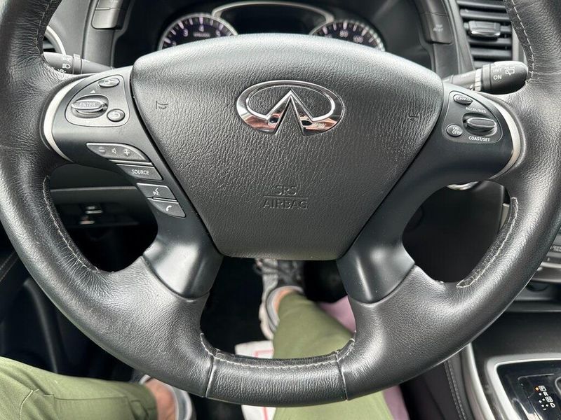 2019 INFINITI QX60 PureImage 3