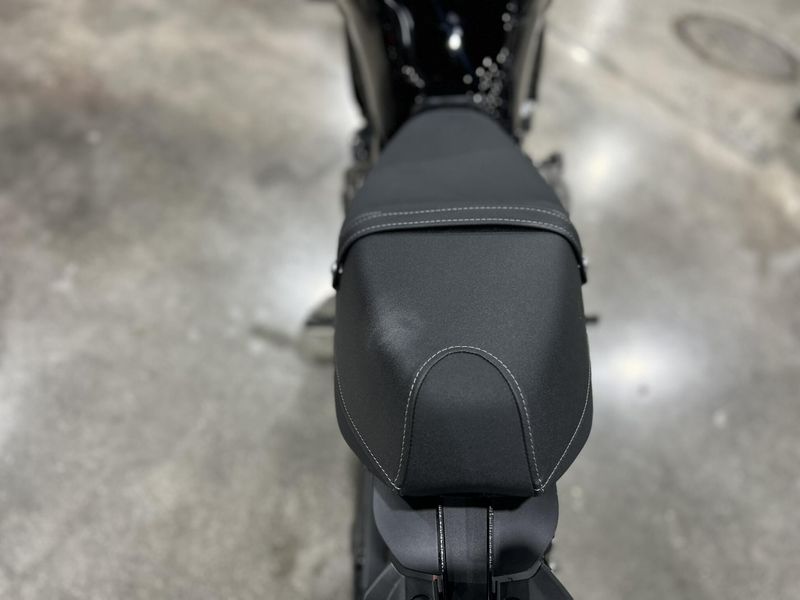 New 2025 Yamaha XSR900 Image 7