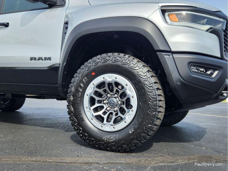 New 2026 RAM 1500 Rho Crew Cab 4x4 5'7' Box