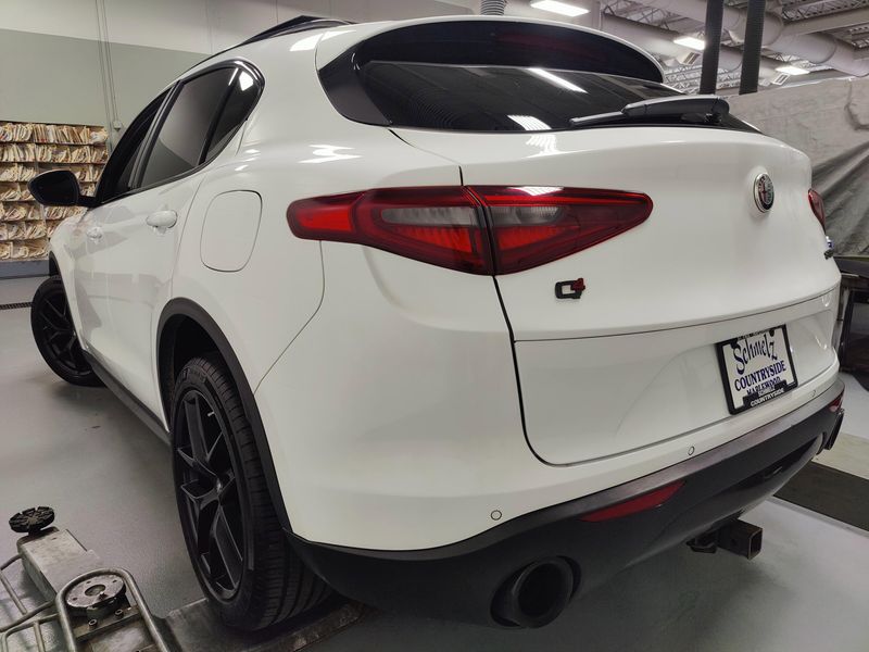 Used 2019 Alfa Romeo Stelvio Ti Nero AWD w/Sunroof/NavImage 10