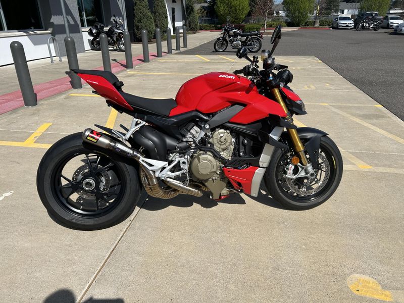 Used 2022 Ducati Streetfighter V4S 