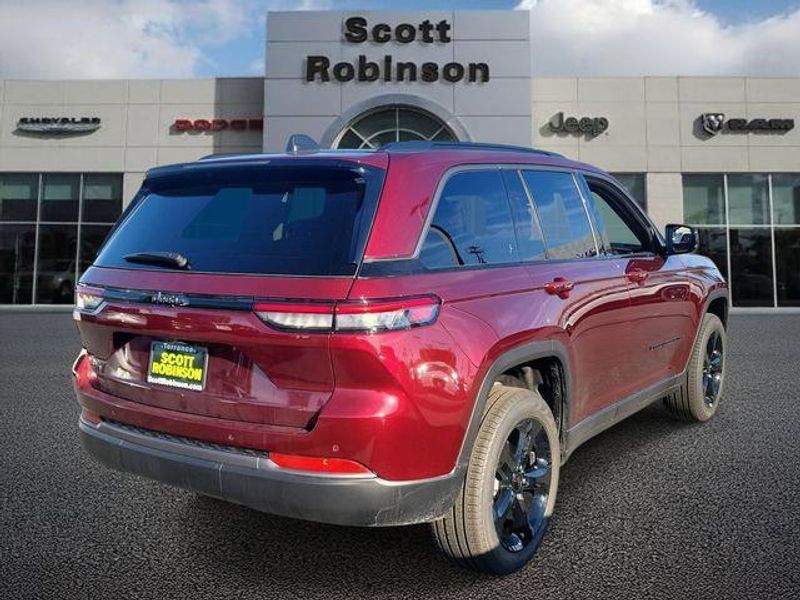 New 2026 Jeep Grand Cherokee Limited 4x4