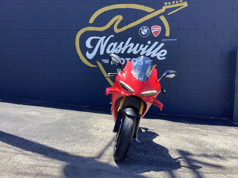 New 2026 Ducati PANIGALE V4 S 