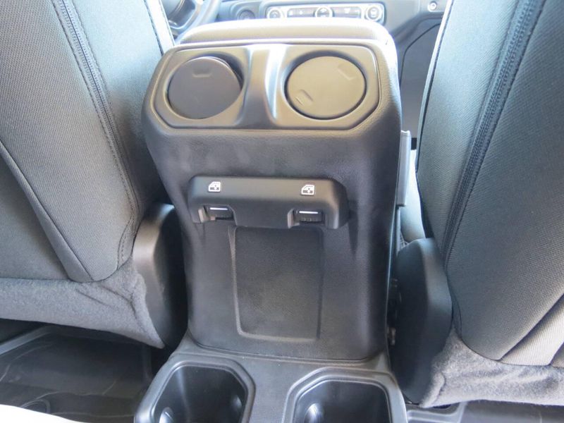 2022 Jeep Wrangler Unlimited Sport 4x4 4dr SUVImage 23
