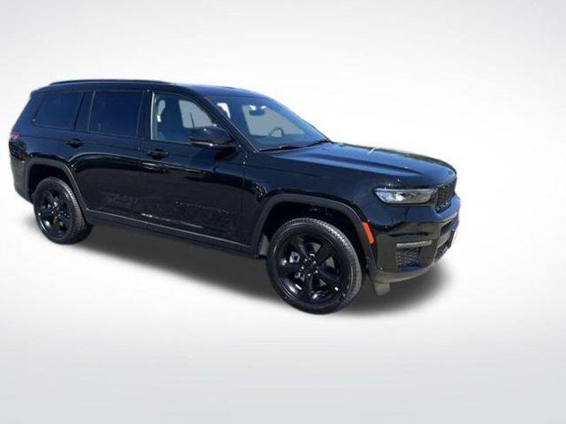 2025 Jeep Grand Cherokee Limited2025 Jeep Grand Cherokee L Limited 4x4