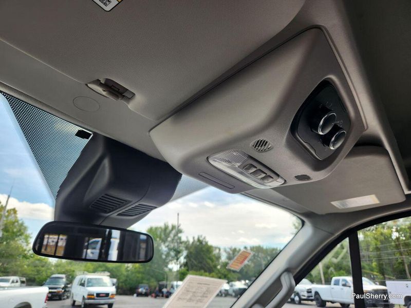 2020 Ford Transit XL photo 35
