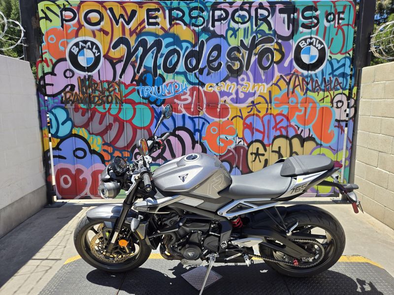 Used 2024 Triumph Street Triple 765 R Image 8