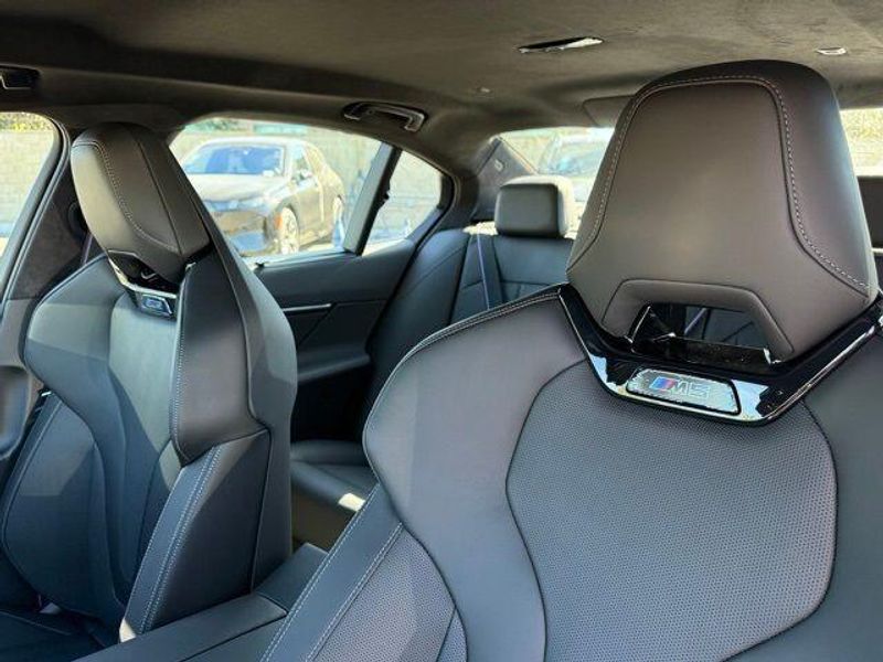 New 2026 BMW M5 BaseImage 18