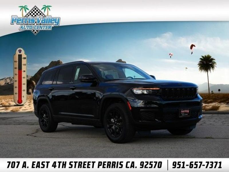 Used 2024 Jeep Grand Cherokee L AltitudeImage 1