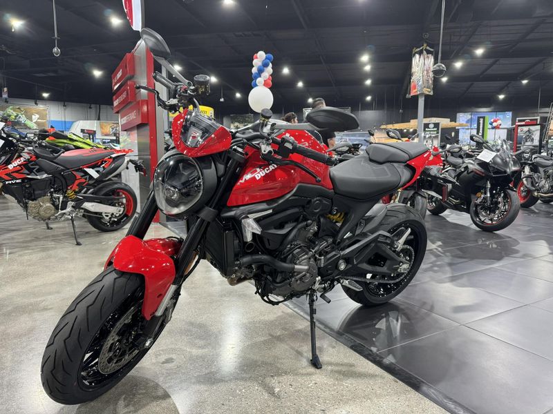 New 2025 Ducati Monster Image 14