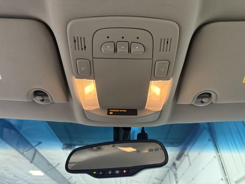 Used 2010 Buick Lucerne CXLImage 23