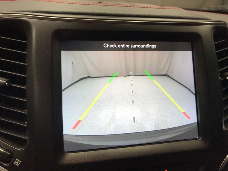 Used 2021 Jeep Cherokee TrailhawkImage 12