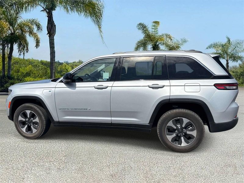 New 2022 Jeep Grand Cherokee 4xe Limited 4x4