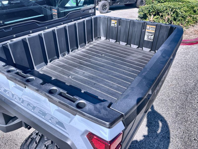 New 2026 Polaris RANGER CREW XP 1000 NORTHSTAR EDITION ULTIMATE Image 12