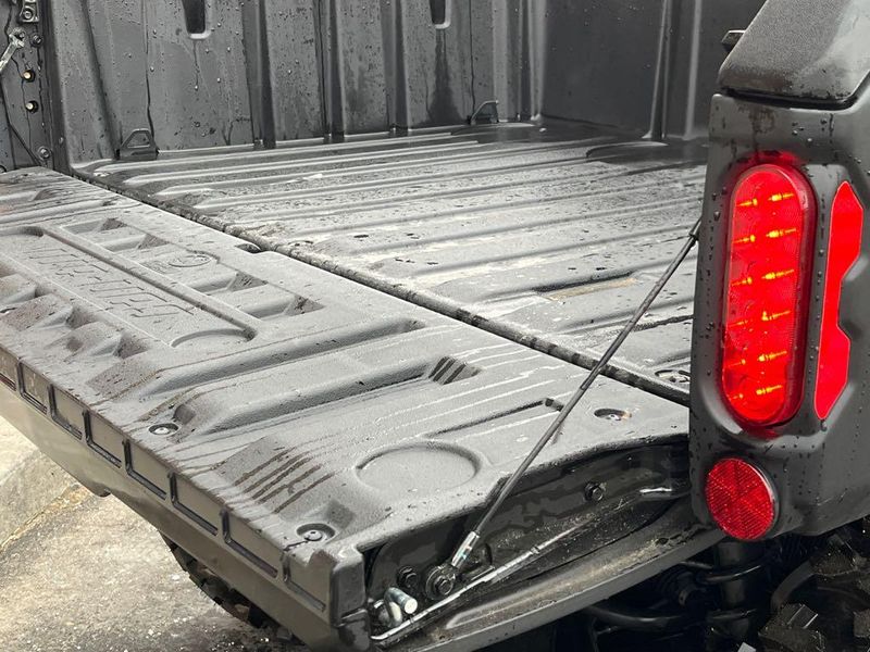 New 2025 Can-Am DEFENDER DPS 62 HD9 