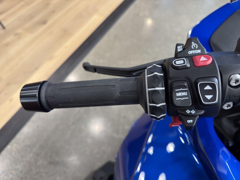 2026 BMW R 1300 RS - RACING BLUE METALLIC 