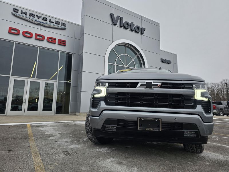 Used 2025 Chevrolet Silverado 1500 RSTImage 2