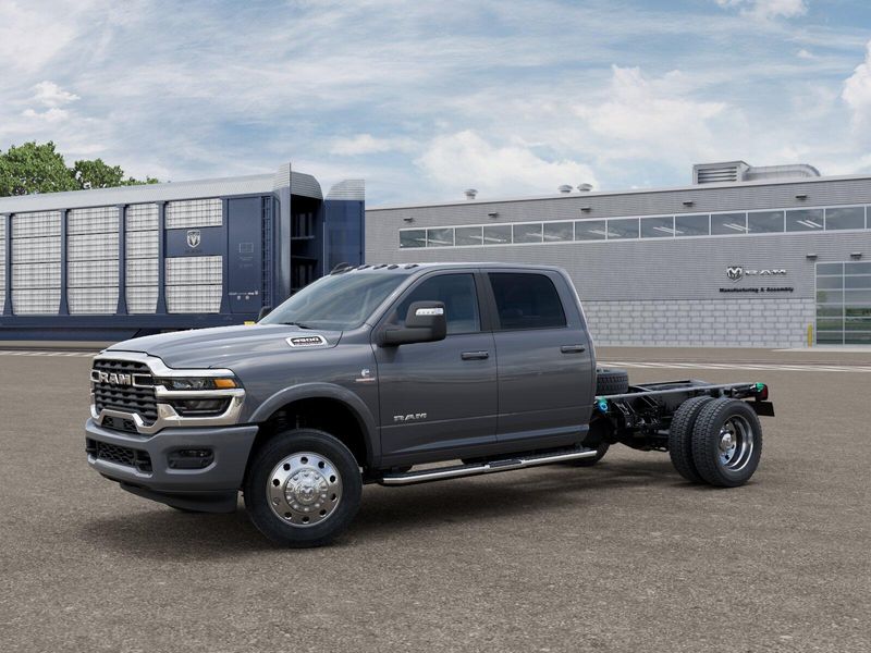 New 2026 RAM 4500 Big Horn Chassis Crew Cab 4x4 60