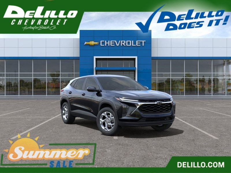New 2025 Chevrolet Trax LSImage 1