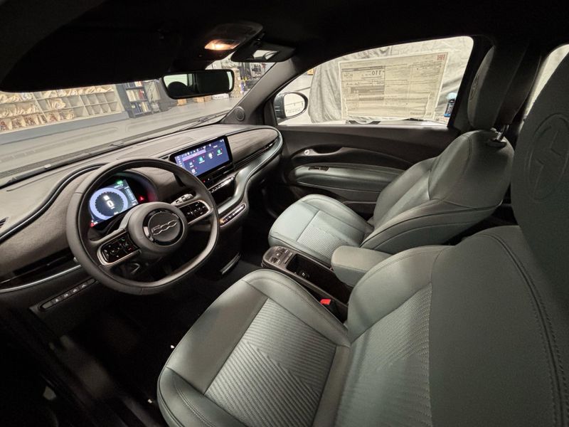 New 2025 Fiat 500e Giorgio Armani Collector