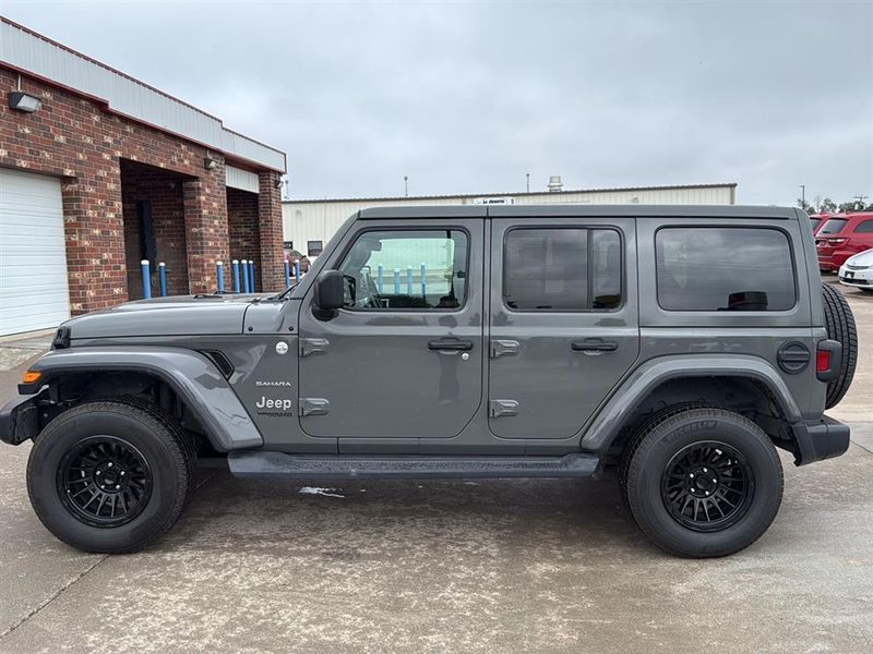 2020 Jeep Wrangler Unlimited Sahara photo 2