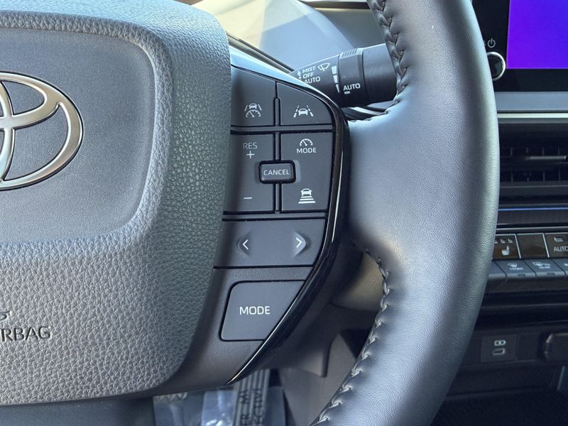 Used 2023 Toyota Prius XLEImage 27