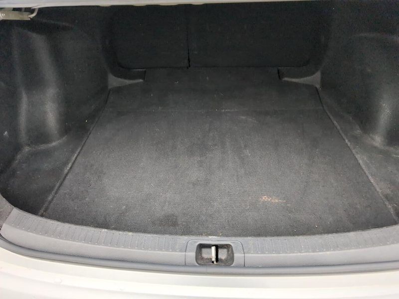 2021 Toyota Corolla SEImage 30