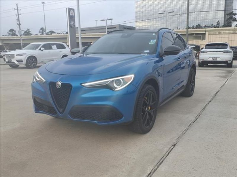 2020 Alfa Romeo Stelvio Image 9