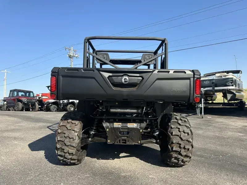 2025 Can-Am DEFENDER MAX DPS HD7 COMPASS GREEN Image 9