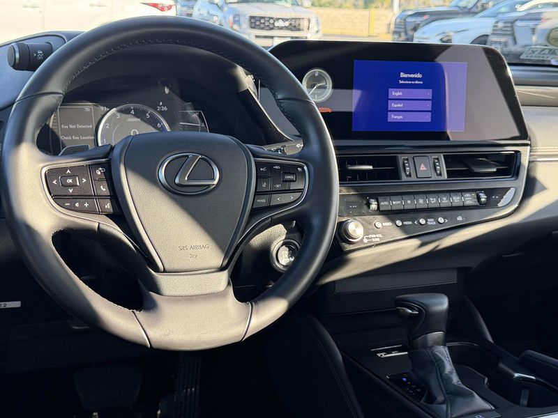 Used 2024 Lexus ES 350Image 33