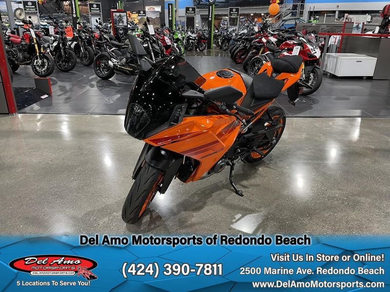 New 2024 KTM RC 390 Image 5