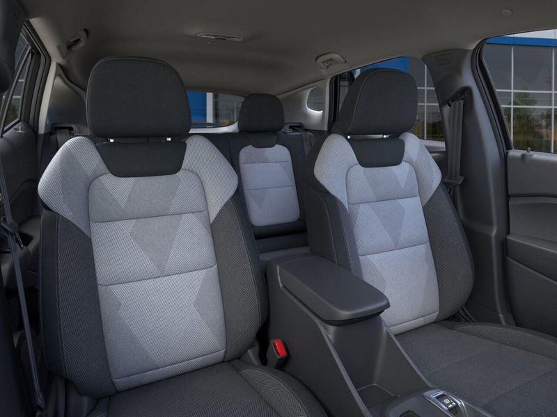 New 2025 Chevrolet Trax LSImage 16