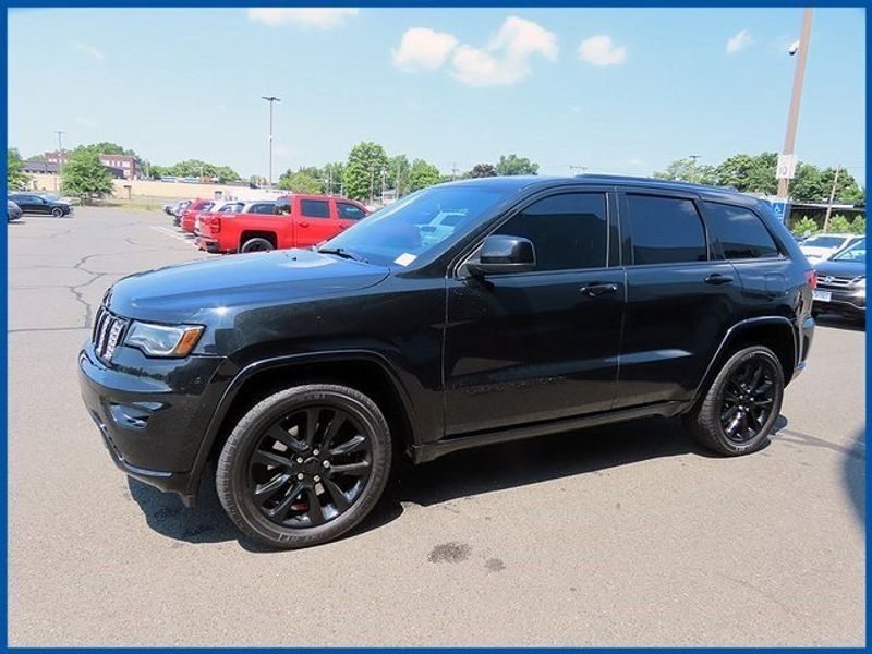 2021 Jeep Grand Cherokee Laredo XImage 1