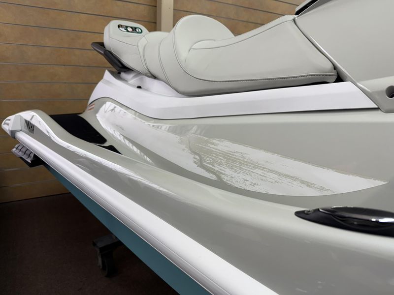New 2025 Yamaha VX CRUISER HO W/AUDIO Image 16