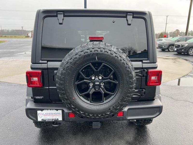 2025 Jeep Wrangler 4-door WillysImage 6