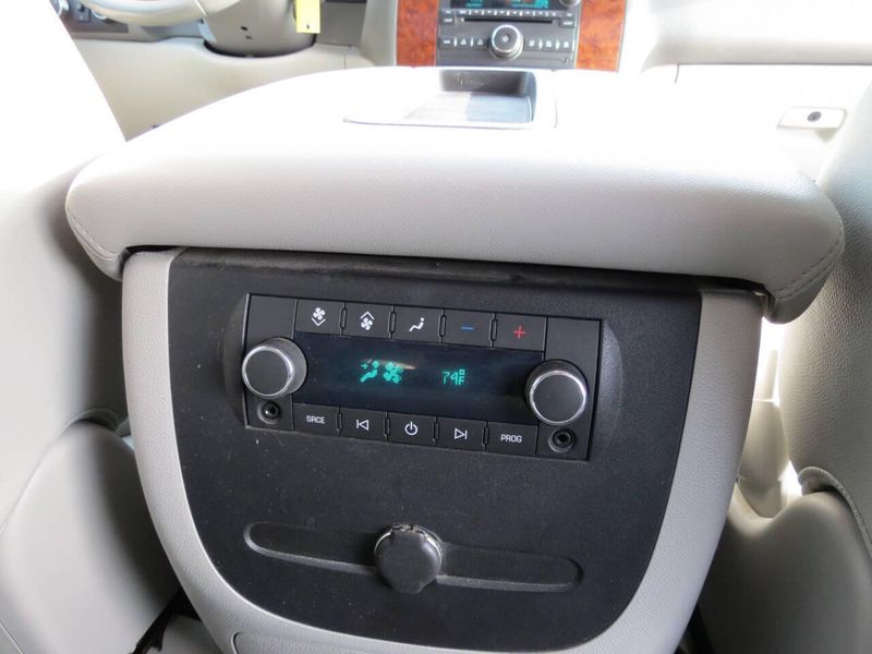 Used 2008 Chevrolet Tahoe LTZ 4x4 4dr SUVImage 12