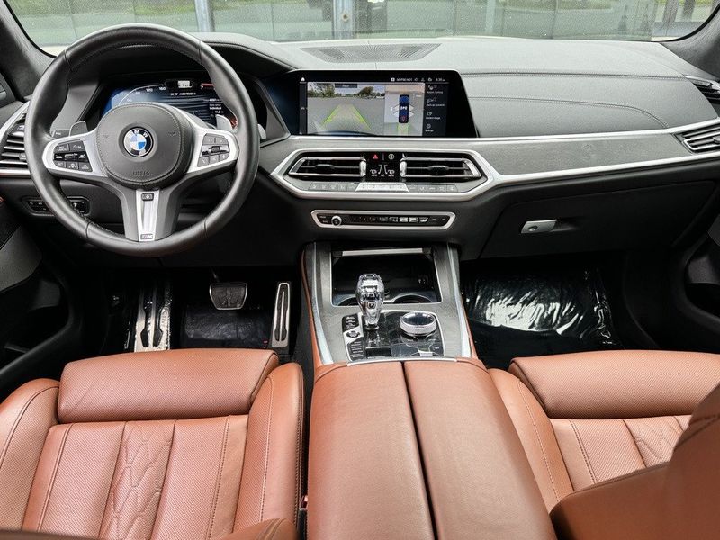 2022 BMW X7 M50iImage 29