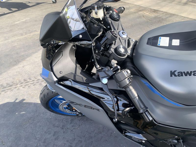 New 2026 Kawasaki NINJA ZX-6R Image 15