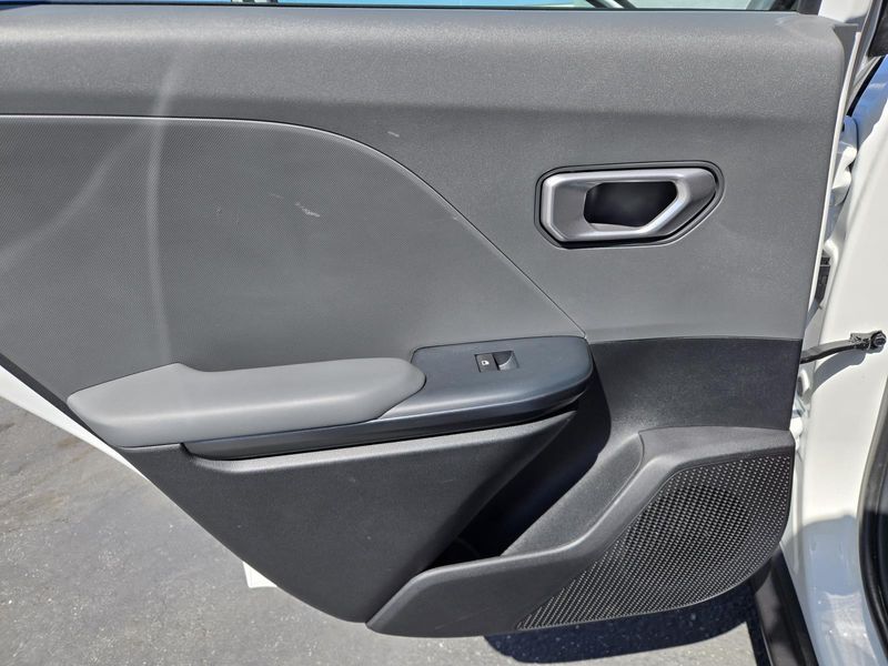 Used 2025 Kia K4 LXS FWD