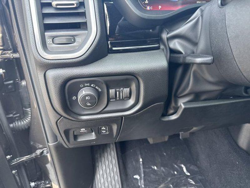 New 2026 RAM 1500 Laramie Crew Cab 4x4 5