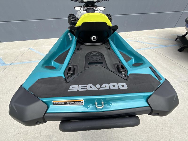 2025 Sea-Doo GTI SE 170 (SOUND SYSTEM) Image 12