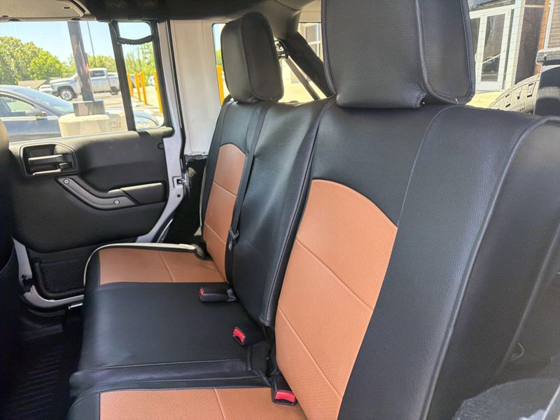 Used 2017 Jeep Wrangler Unlimited SportImage 25