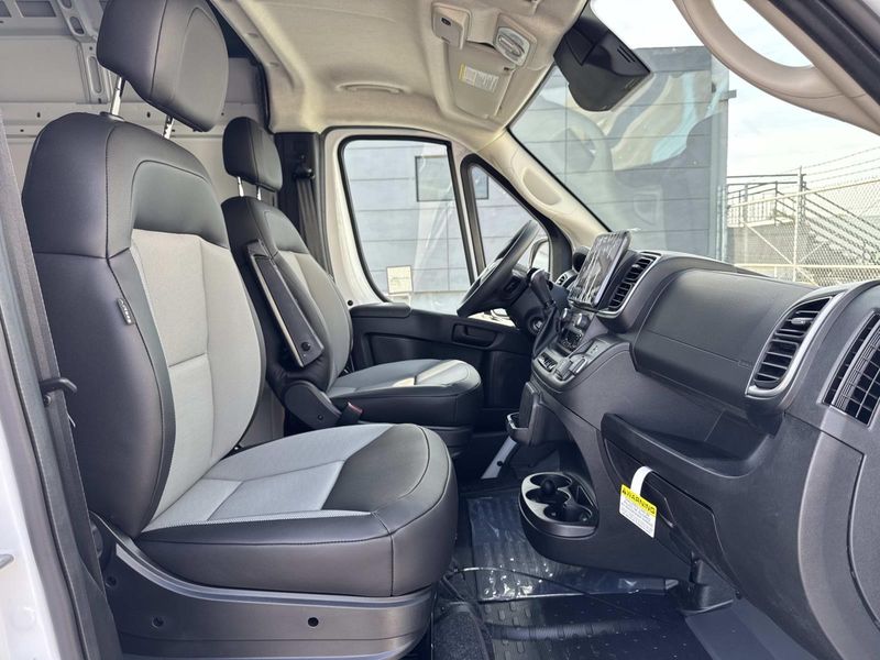 New 2026 RAM Promaster 1500 Slt Cargo Van High Roof 136' Wb