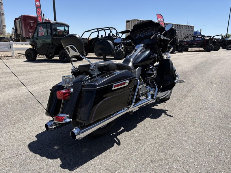 Used 2014 Harley-Davidson FLHTCU ULTRA CLASSIC ELECTRA GLIDE 