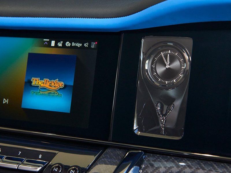 New 2026 Rolls-Royce Cullinan Black BadgeImage 16